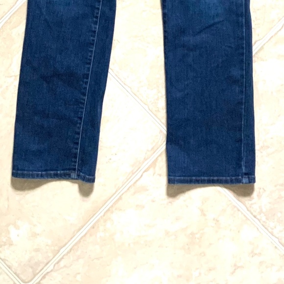 NYDJ Sheri Slim Jeans - Size 6 - Picture 8 of 8